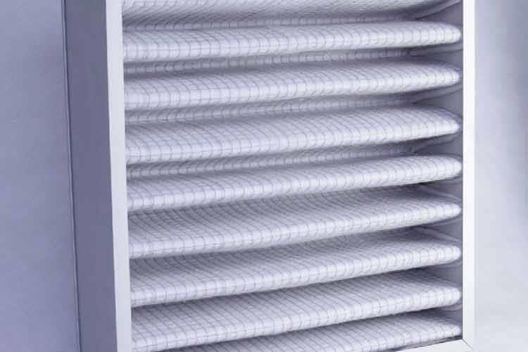 板框式過(guò)濾器采用SUS304或SUS316優(yōu)良不銹鋼材料制作，耐腐蝕、經(jīng)久耐用