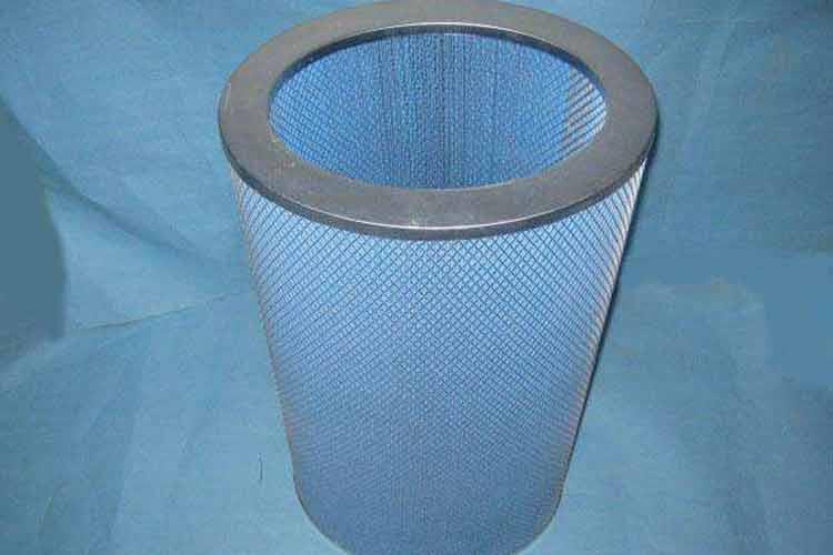 濾料挺度好，且可用低壓水喉或洗滌劑多次 清洗干燥后重新安裝使用