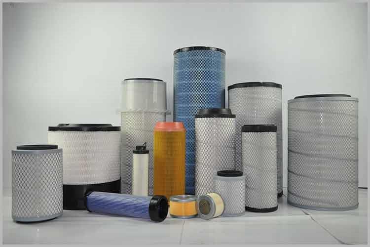 全自動工業(yè)過濾器的濾網(wǎng)使用的是不銹鋼燒結(jié)網(wǎng)，這是一種應用較廣泛的標準結(jié)構(gòu)的燒結(jié)網(wǎng)