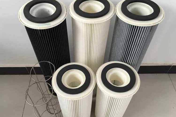 濾料采用的覆膜及打折技術，寬褶設計、材質表面光滑、間隙均勻