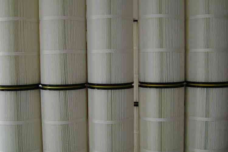 閱讀以下文章逐一了解噴砂機(jī)除塵濾筒小知識(shí)