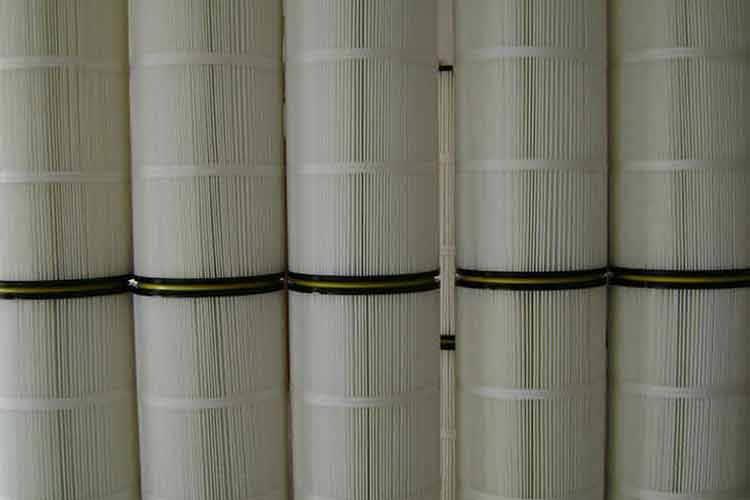 對于拋丸機除塵濾筒，我們在實際使用的過程當中，為了能夠在很大程度上延長它的使用壽命