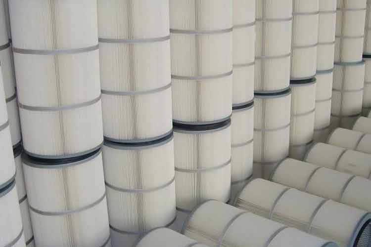 電控元件：和聚酯纖維除塵濾筒其他的部件大不相同，電控元件不必定期的工作，但是我們建議利用除塵器常有的間隙時間對其進行檢查維修，保確其性能完好