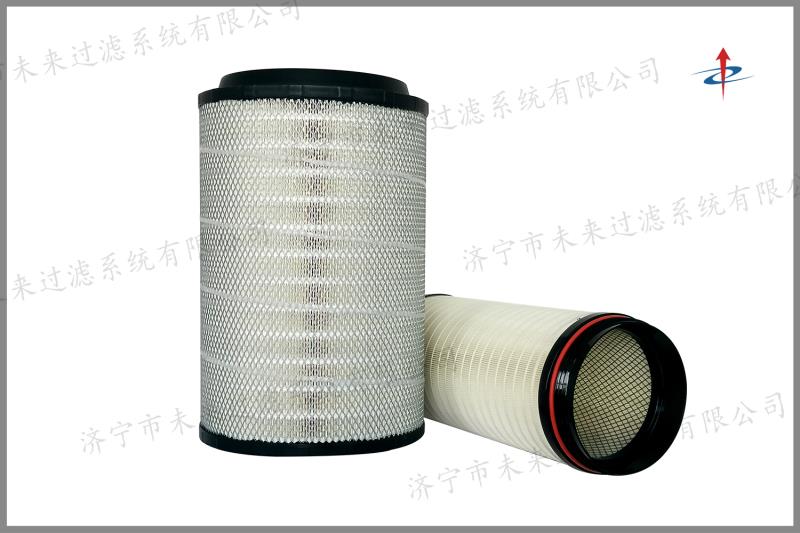 它既可以保護(hù)發(fā)動(dòng)機(jī)，濾除空氣中的硬質(zhì)灰塵顆粒，又可向發(fā)動(dòng)機(jī)提供清潔空氣