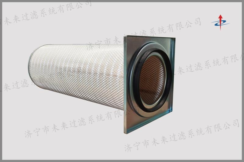 卡盤式除塵濾筒的過濾面積大，過濾精度高，可達到0.1微米，能夠有效的阻擋煙塵顆粒進入內部，從而達到表面過濾